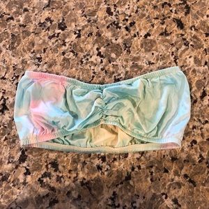 Really cropped pastel shirt